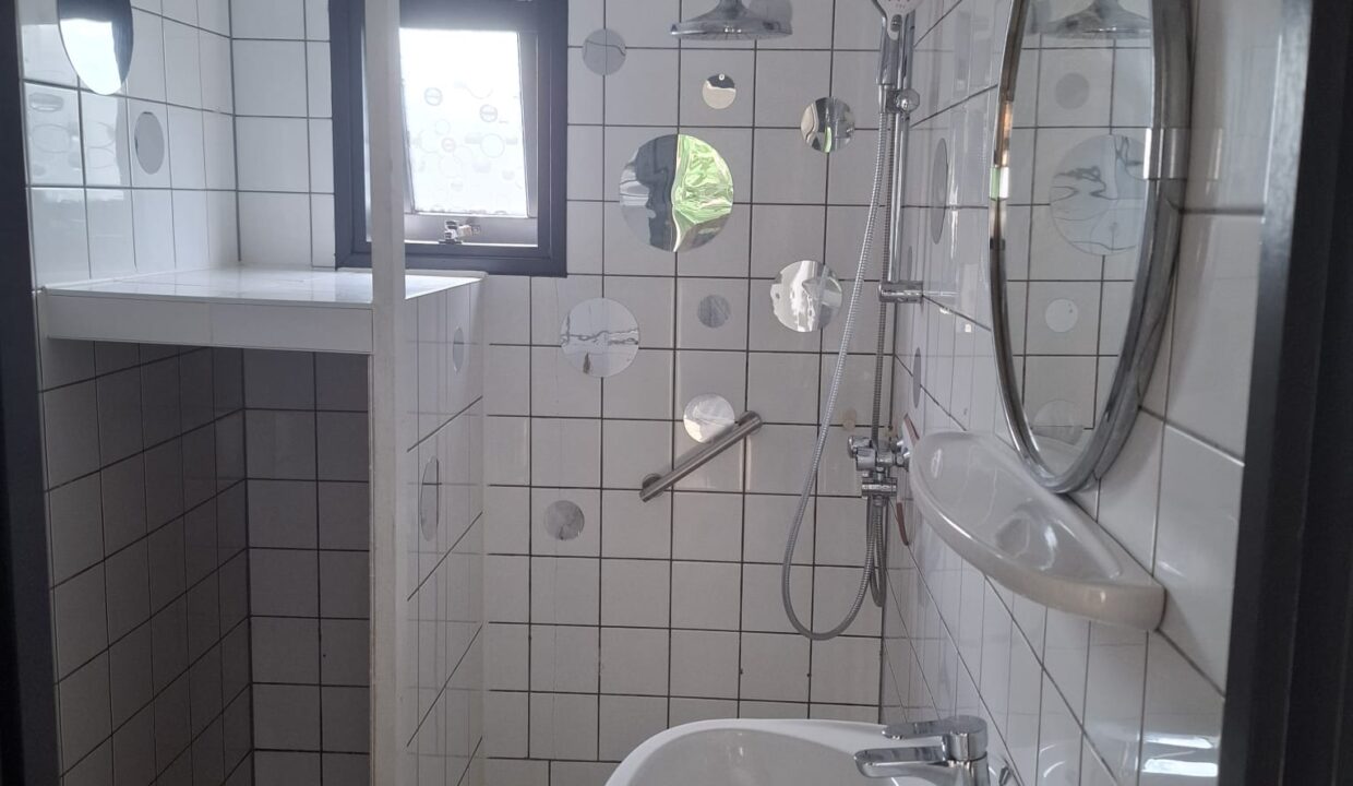 Ampio chalet con 2 camere da letto – OK213