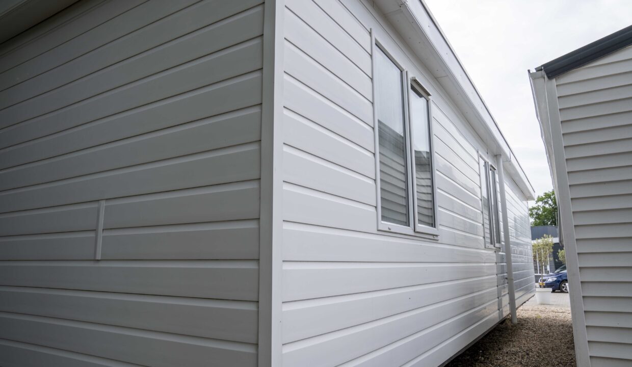 CHALET CON STANZA INTERMEDIA (DIVERSI MODELLI DISPONIBILI) – OK189