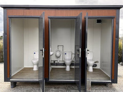 Container sanitario Padiglione WC con tripla cabina