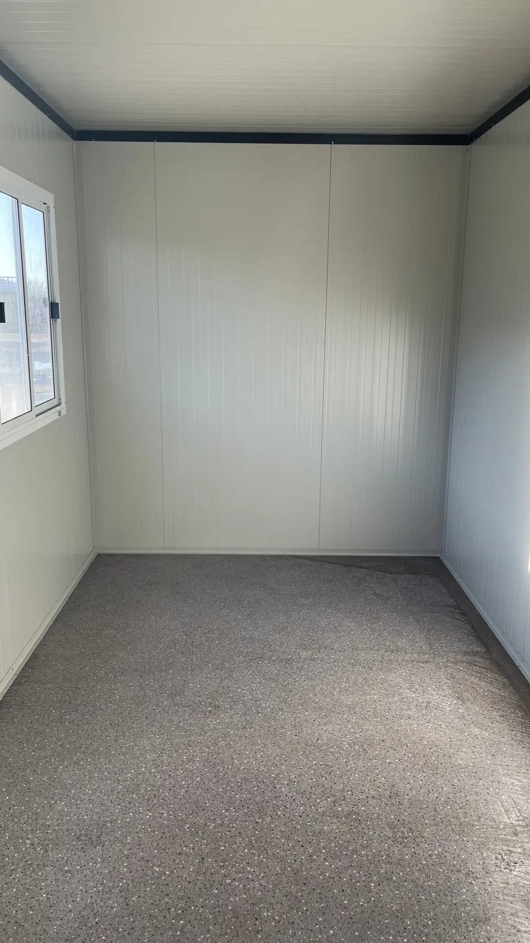 Scatole prefabbricate modello VIENNE, alte 3 metri, larghe 250 cm