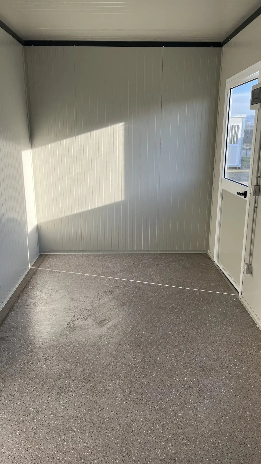 Scatole prefabbricate modello VIENNE, alte 3 metri, larghe 250 cm