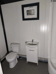 Contenitore residenziale con bagno e servizi igienici 6 m x 3 m